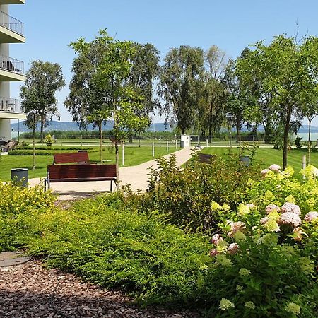 Lelle Resort B20 Balatonlelle Exterior photo
