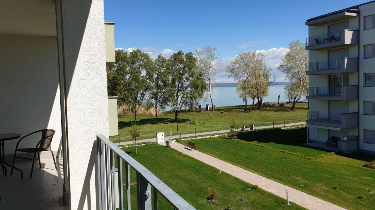 Lelle Resort B20 Balatonlelle Exterior photo