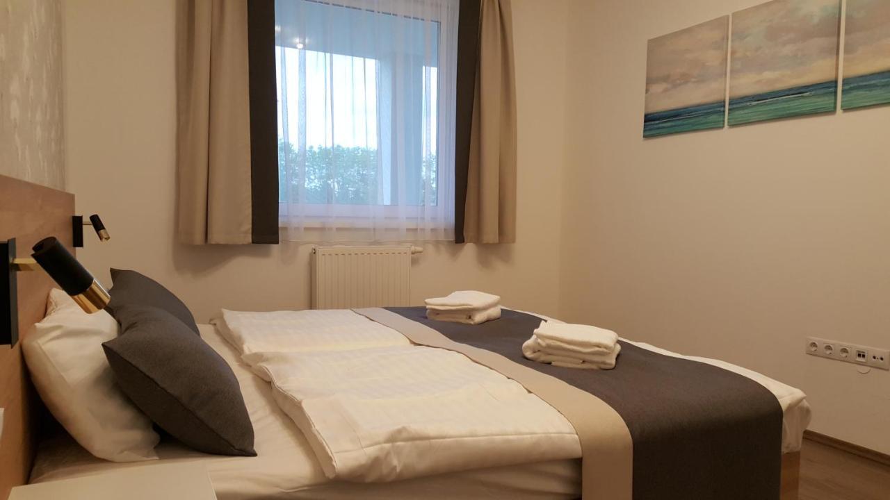 Lelle Resort B20 Balatonlelle Exterior photo