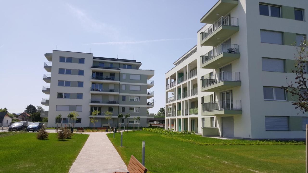 Lelle Resort B20 Balatonlelle Exterior photo